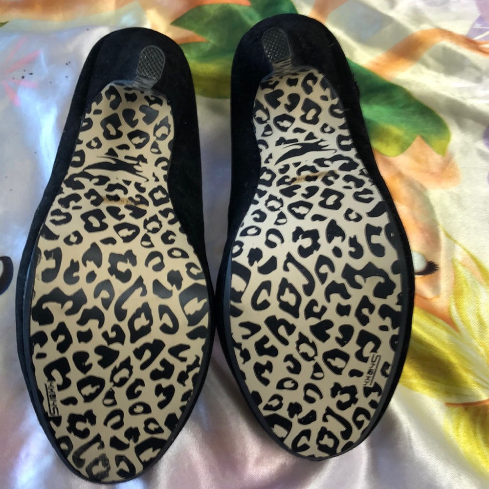 Heels - Picture 3 of 3